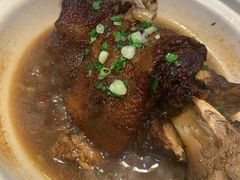 -老码头黑皮肘子锅包肉(文政街店)