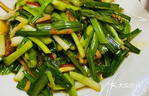Fried Tofu with Garlic Greens and Salted Pork