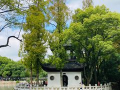 -汇龙潭