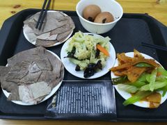 -马德元纯汤牛肉面(太奥广场店)