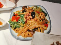 -柳喜辣·烧烤酒局(跃进总店)