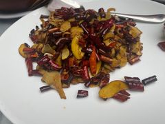 -蔼若春.传承三十年云南菜(金碧公园店)