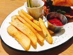 -HELLO 27 意面·沙拉·帕尼尼