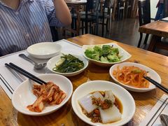 餐前小菜-黑山岛餐厅