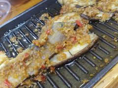 -老东镇啤酒屋海鲜加工·蒸汽海鲜·海鲜烧烤(台东店)