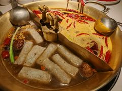 -小龙翻大江文化火锅(宽窄店)
