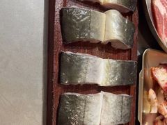 -围炉肉舍•炭烤活鳗•丹东海鲜烤肉(步行街店)