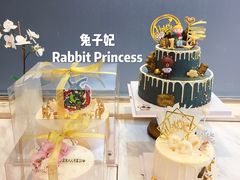 双层蛋糕-兔子妃私人定制蛋糕(城南花苑南区店)
