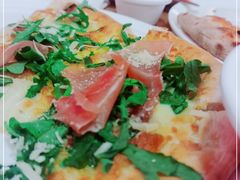 -城市大道红炉披萨烘焙坊