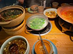 -吃饭皇帝大土家民族菜(正大广场店)