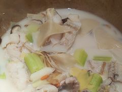石锅鱼-滇香肴·云南菜蒸汽石锅鱼(云南北路店)