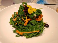 虫草花拌沙葱-阿里疆Alijiang·丝路美食·异域风情·清真(长楹天街店)