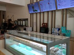 -顶东面包花园·生日蛋糕(世博店)