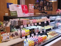 -巴黎贝甜(大宁国际商业广场店)