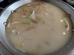 -老来福·非遗酸汤兔(凯旋路店)
