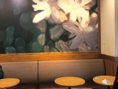 大堂-星巴克(无锡百联奥特莱斯店)