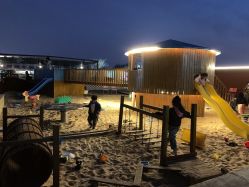 -小蜜蜂农场(凯德七宝购物广场店)