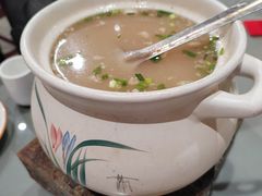 -梓檚中餐厅湖北菜小龙虾武昌鱼排骨藕汤(黄鹤楼店)