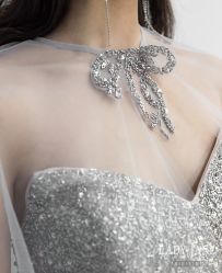 -Lady  Jane高端婚纱礼服馆