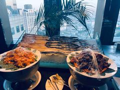 -唐拉雅秀酒店-西锦汇空中BBQ·思创餐厅