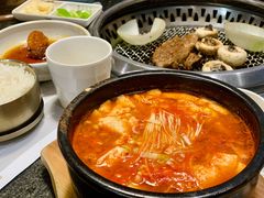 -草家酱蟹炭火烤肉店(珲春南路一店)