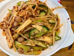 -韩风烤牛肉冷面店