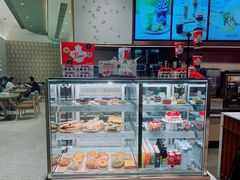 面包甜点陈列柜-Tims天好咖啡·贝果(雁展路万象天地店)