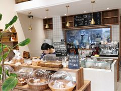 -沁屋面包店(人民东路店)