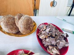 -洪峰浩老北京烧饼夹肉(角门路店)