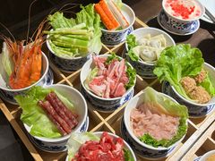 -聚汇三少·龙虾·中餐厅(莫邪路新天地店)