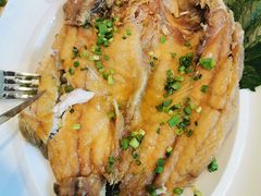 -Chom Cafe and Restaurant