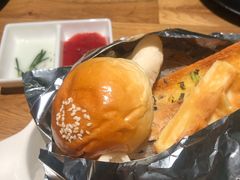 餐前面包-良木缘咖啡西餐(优品道广场店)