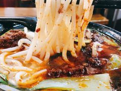 -丽虹云南过桥米线(兴工街店)