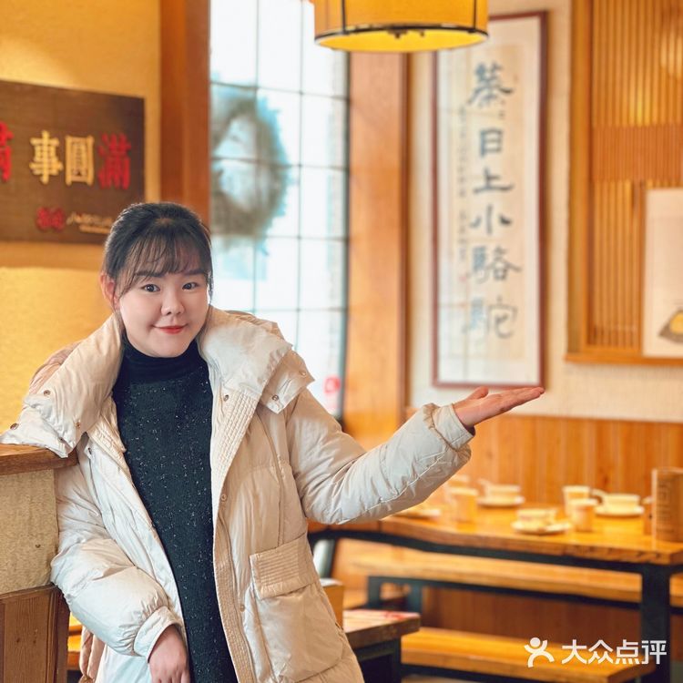 一定要带朋友来这家美食集合店，太赞了！