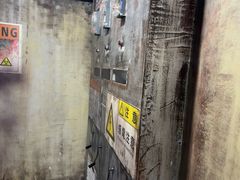 -荒岛实景沉浸密室(江汉路1店)