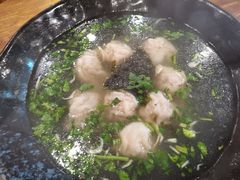 野馄饨-老东镇啤酒屋海鲜加工·蒸汽海鲜·海鲜烧烤(台东店)