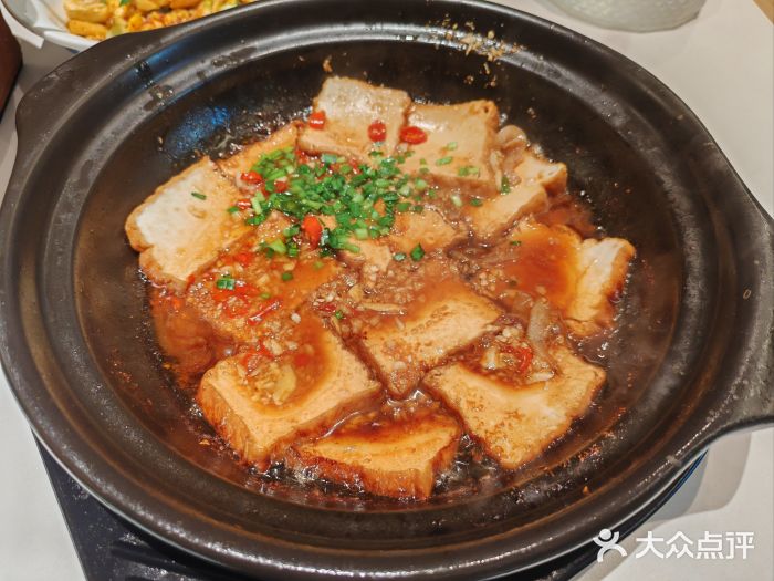 费大厨辣椒炒肉(通州万达店)砂锅嫩豆腐图片
