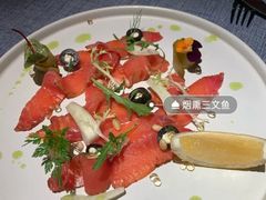 三文鱼三部曲-弦月窗LUNETTE BY AMANDA(复兴路店)