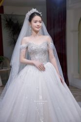 -艾朵婚纱