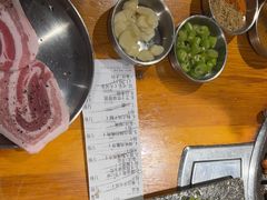 -那胡同里的小烤肉馆(开发区万达店)