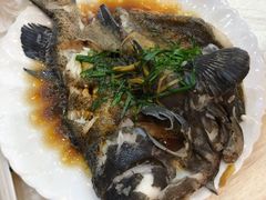 -覃记海鲜美食餐厅