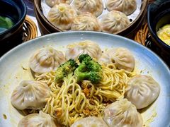 -馋三尺蟹粉小笼(人民广场店)