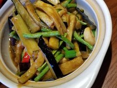 茄子烧豆角-宣威山野人家·云南菜·菌火锅(金碧店)