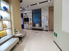 -柏乐口腔医院·舒适化无痛种植牙中心(东盟商务区院)