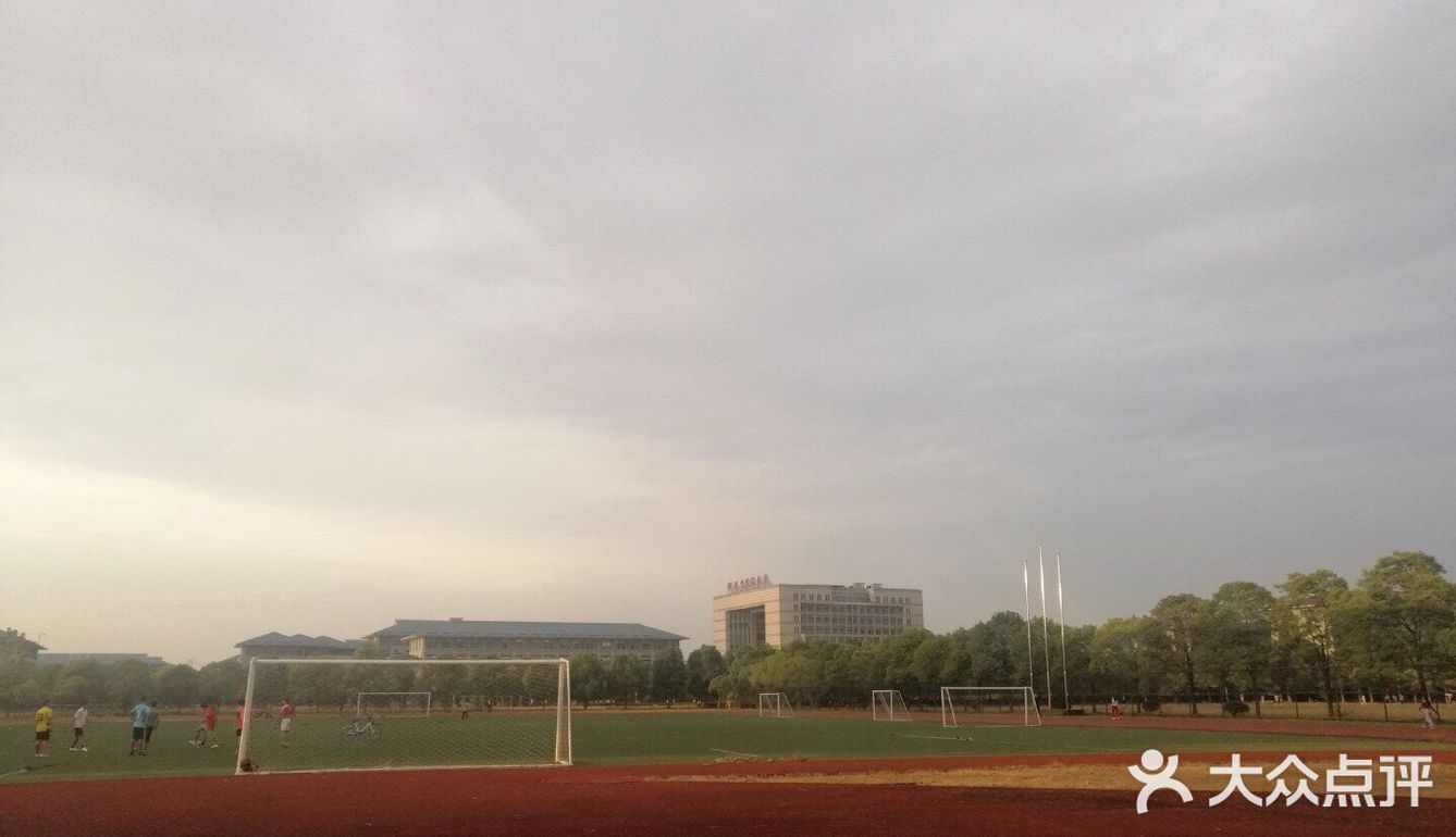 武汉旅游景点大学攻略之湖北中医药大学