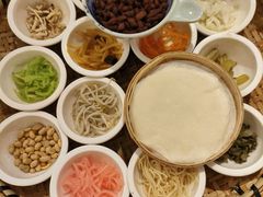 -包整·丝娃娃(一览甲秀楼风景店)