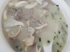 -胡子饮食店