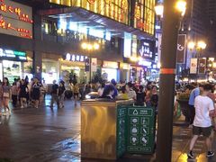 -八一好吃街·高品美食广场