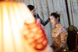 -洋洋婚纱品牌集合店
