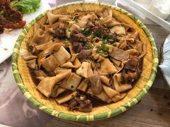-壹阁胡羊焖饼(特色小吃街店)